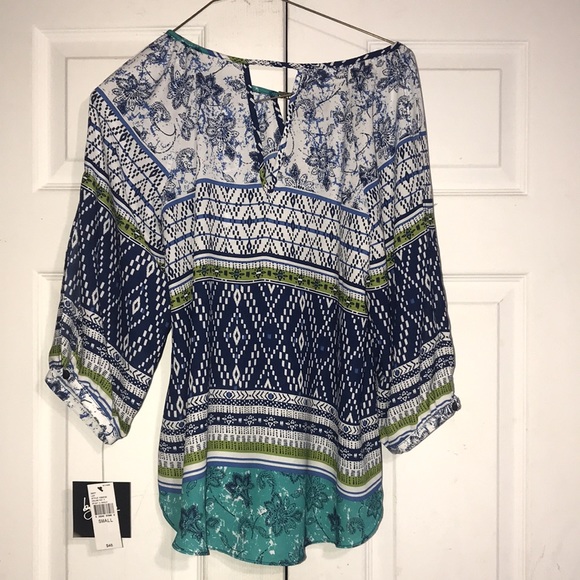 NWT Women’s By & By Top - Picture 5 of 8